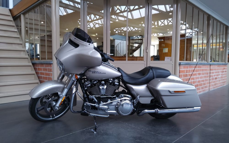 Harley street glide
