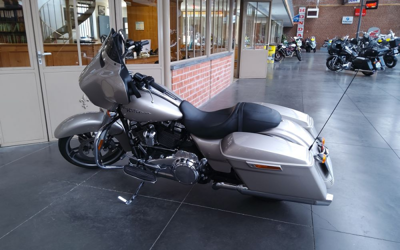Harley street glide