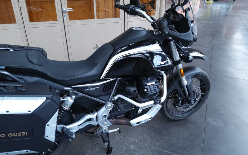 Moto guzzi V85TT