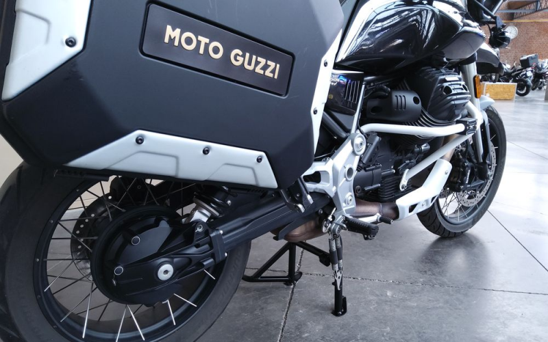 Moto guzzi V85TT