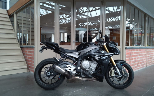Bmw s1000r