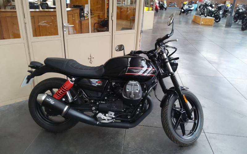 Moto guzzi v7 Spéciale édition