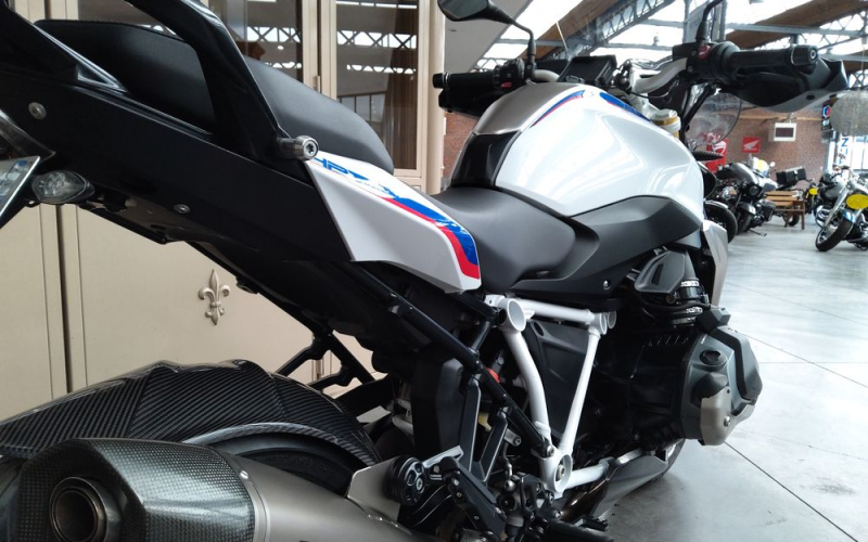Bmw r1250r hp