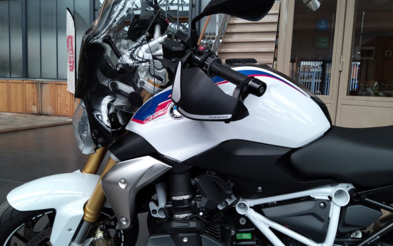 Bmw r1250r hp