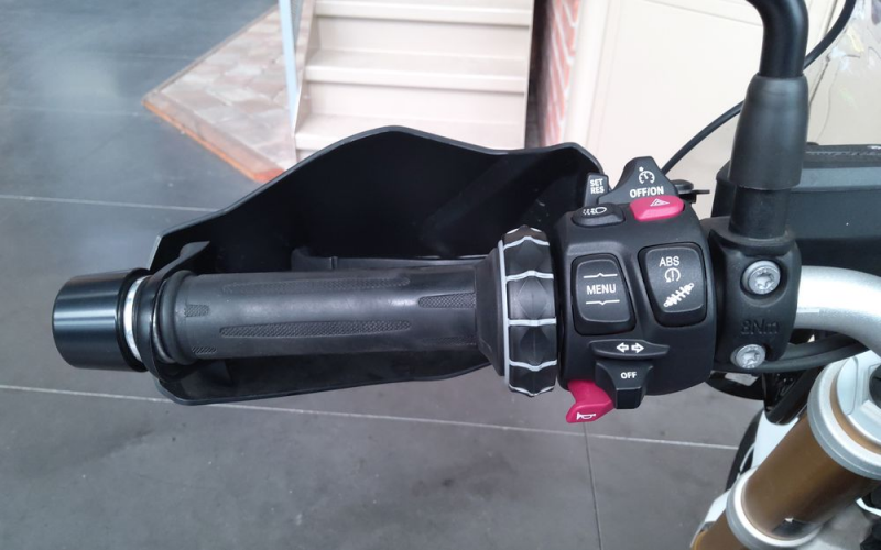 Bmw r1250r hp