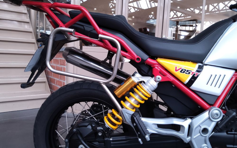 Moto guzzi v85tt