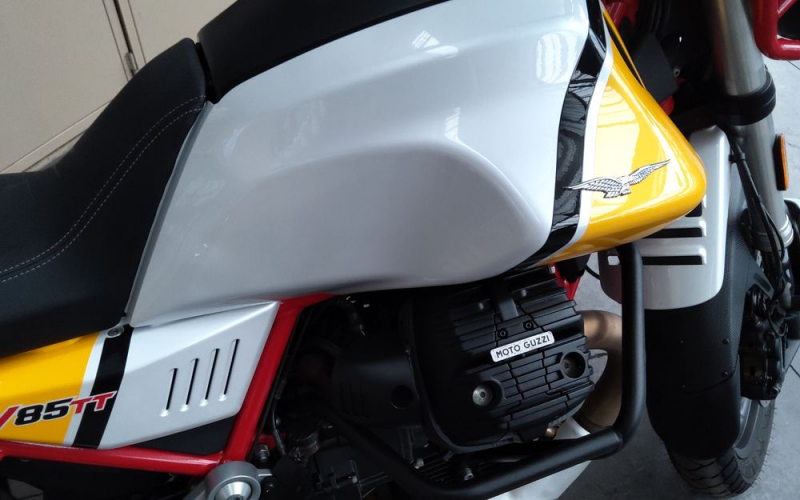 Moto guzzi v85tt