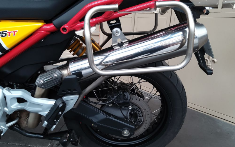 Moto guzzi v85tt