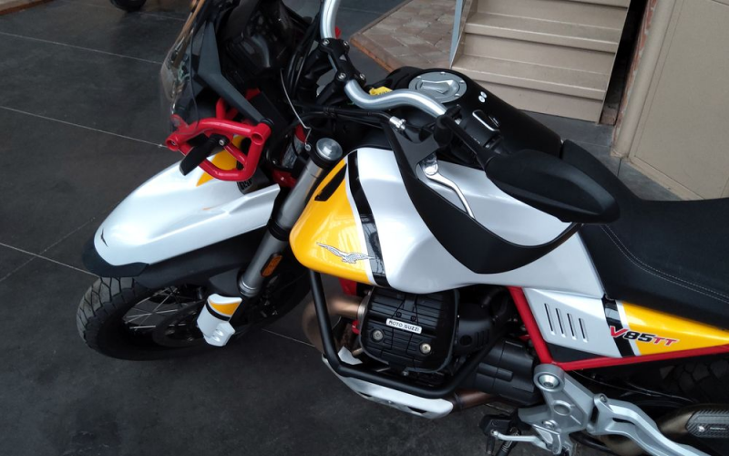 Moto guzzi v85tt