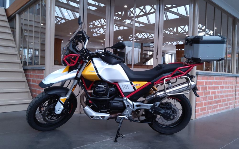 Moto guzzi v85tt