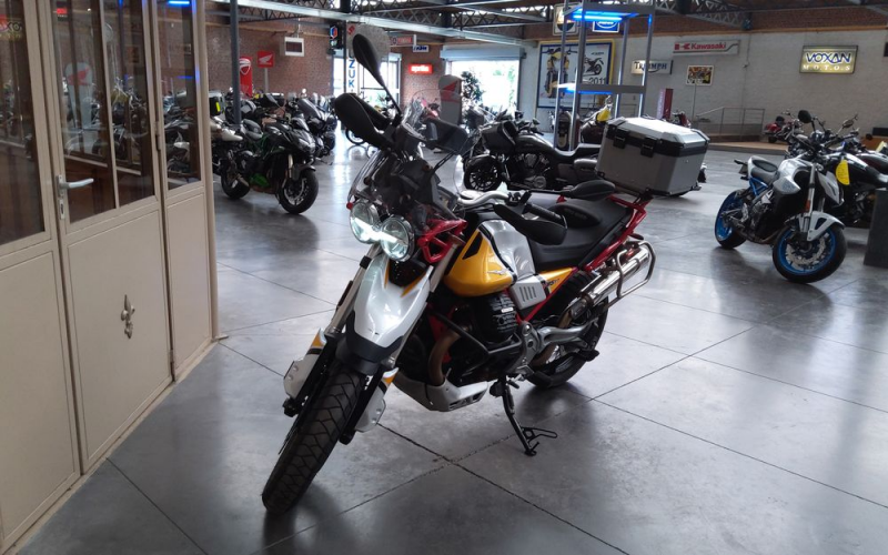 Moto guzzi v85tt