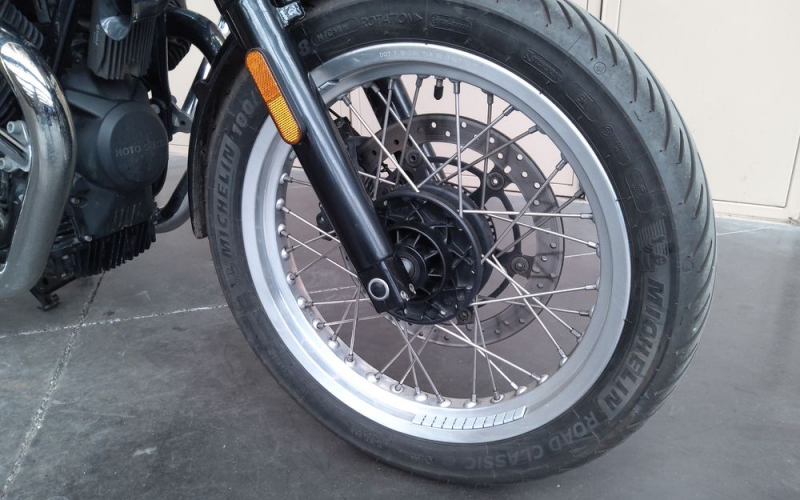 Moto guzzi V7 Spécial