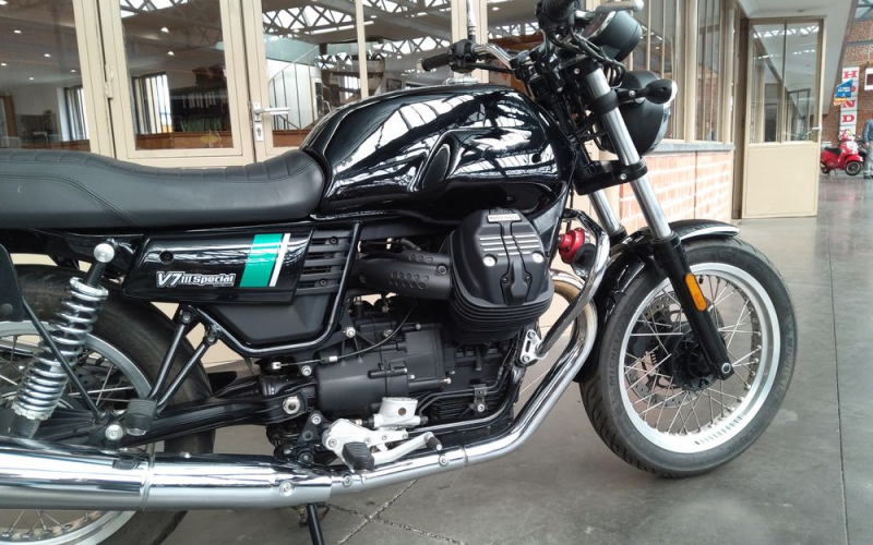 Moto guzzi V7 Spécial