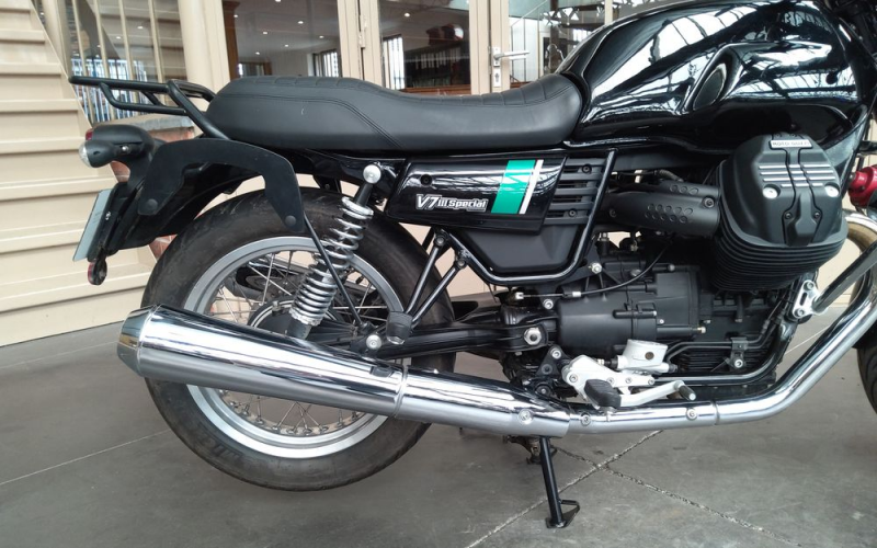 Moto guzzi V7 Spécial