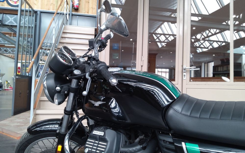 Moto guzzi V7 Spécial