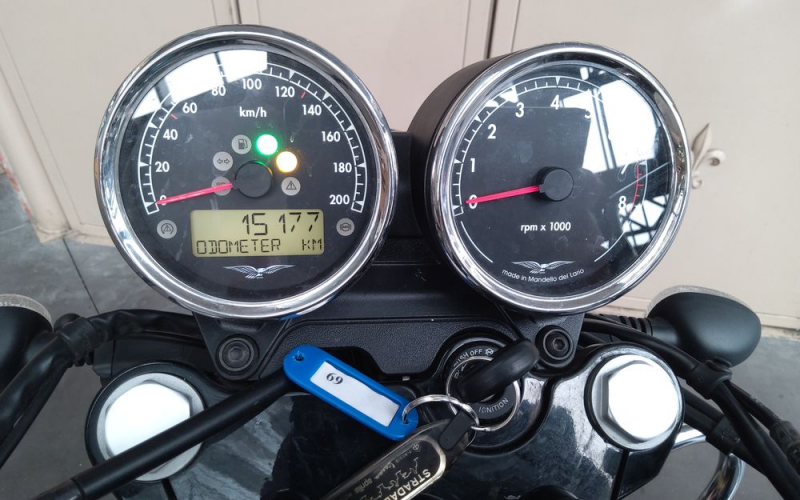 Moto guzzi V7 Spécial