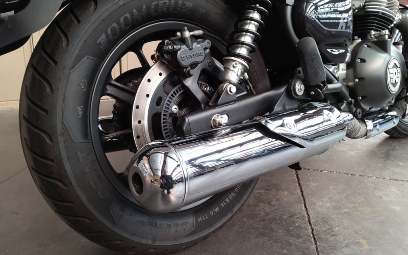 Royal enfield super meteor