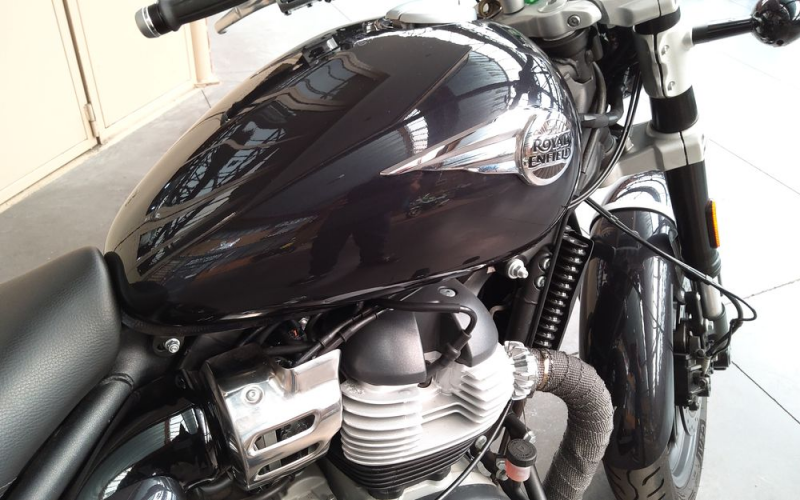 Royal enfield super meteor