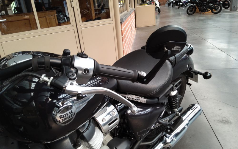 Royal enfield super meteor