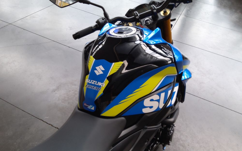 Suzuki gsx-s 750