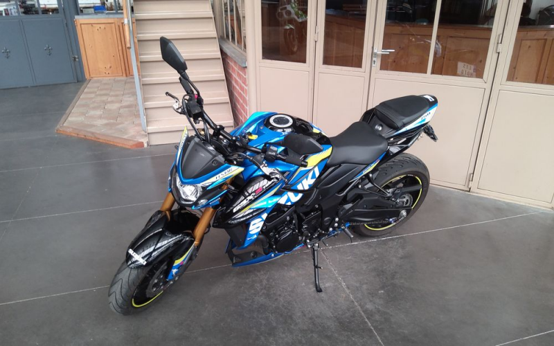 Suzuki gsx-s 750