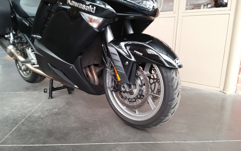 Kawasaki gtr 1400 abs