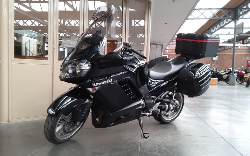 Kawasaki gtr 1400 abs