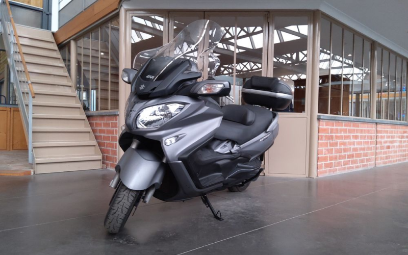 Suzuki Burgman 650
