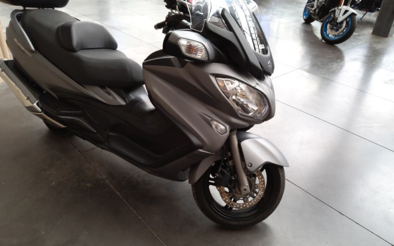 Suzuki Burgman 650