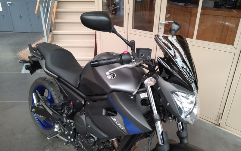 Yamaha xj-6