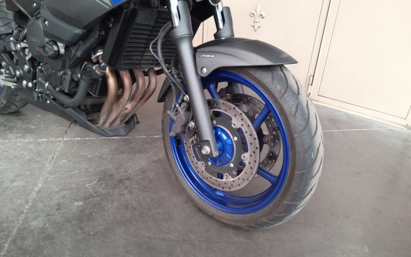 Yamaha xj-6