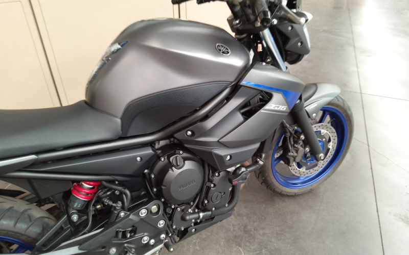 Yamaha xj-6