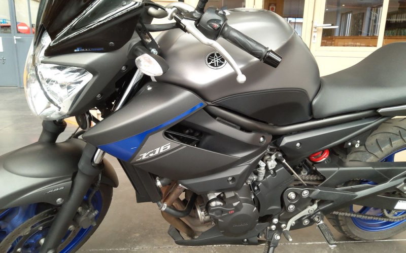 Yamaha xj-6