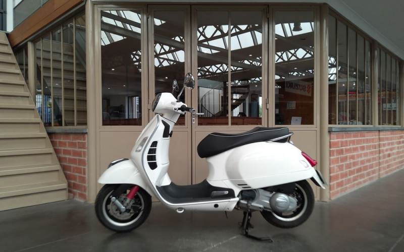 Vespa super 300 gts