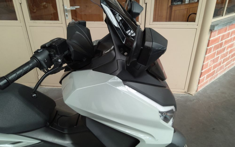 Honda forza 125
