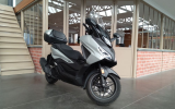 Honda forza 125