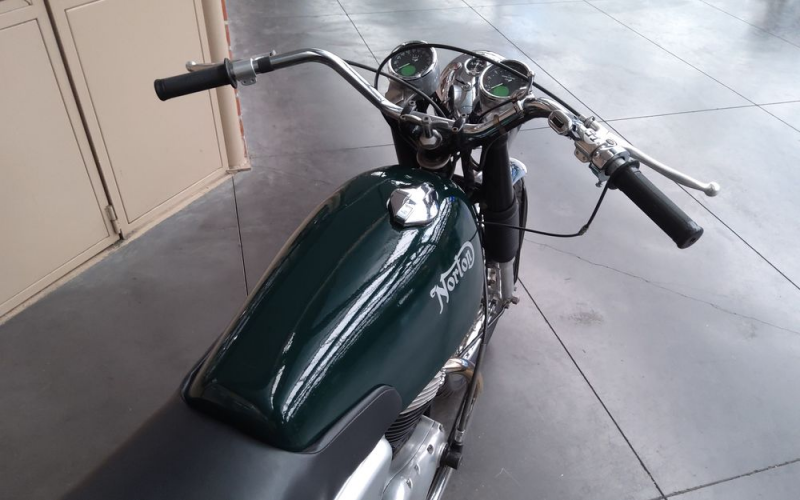 Norton commando 750