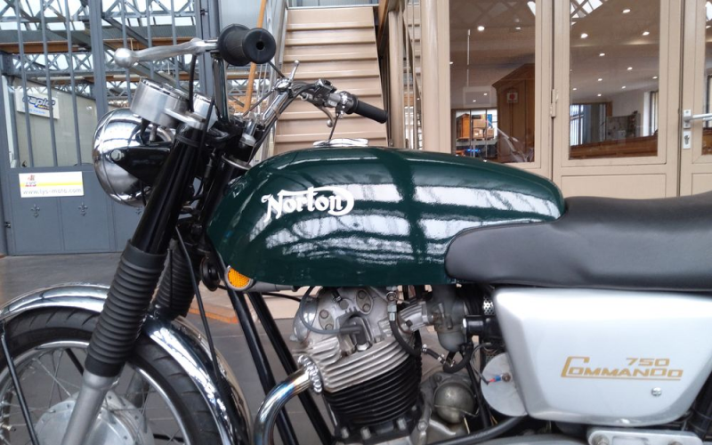 Norton commando 750