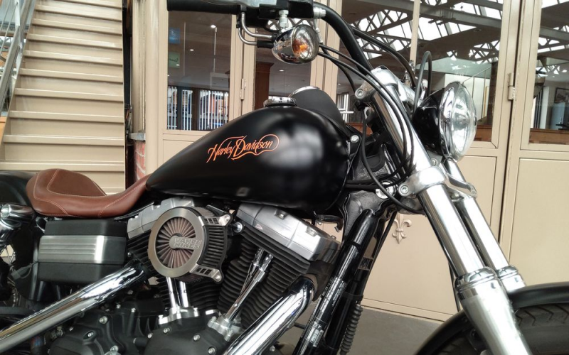 Harley street bob 1584