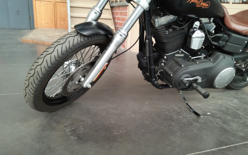 Harley street bob 1584