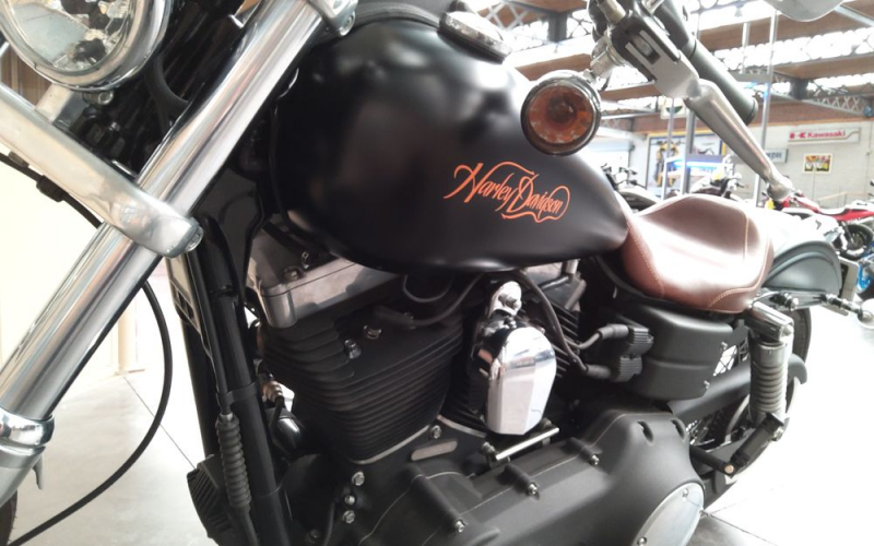 Harley street bob 1584