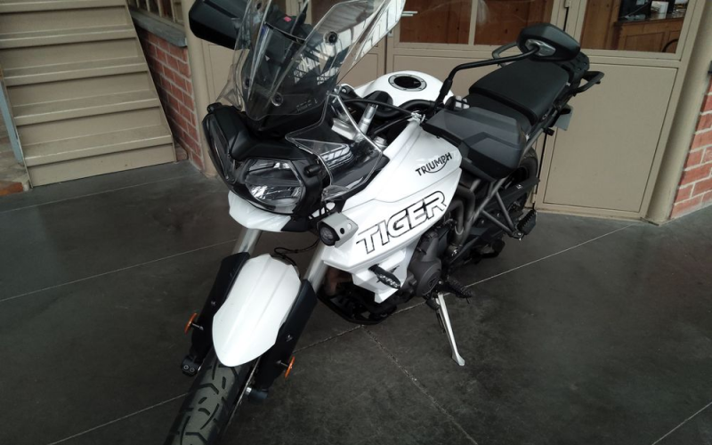 Triumph tiger 800 xrt