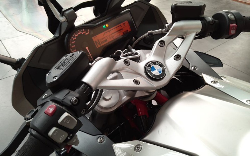 Bmw r1200rs lc