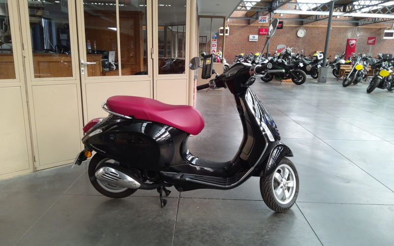 Vespa primavera 50